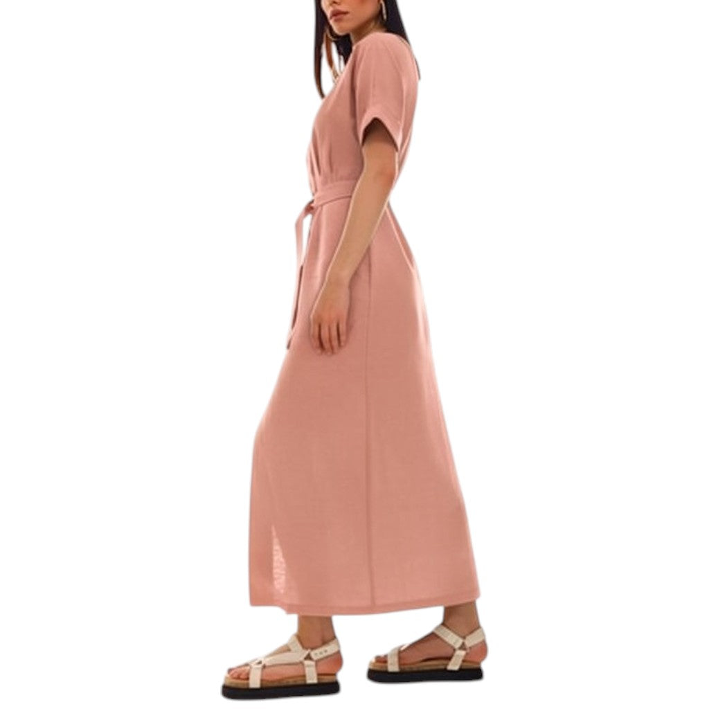 006 — Vestido Esencia Midi Con Cinturón Rosa empolvado